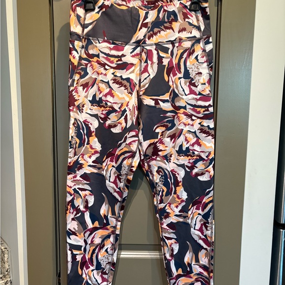 Nannette Other - Nannette Vibrant Abstract Print Leggings